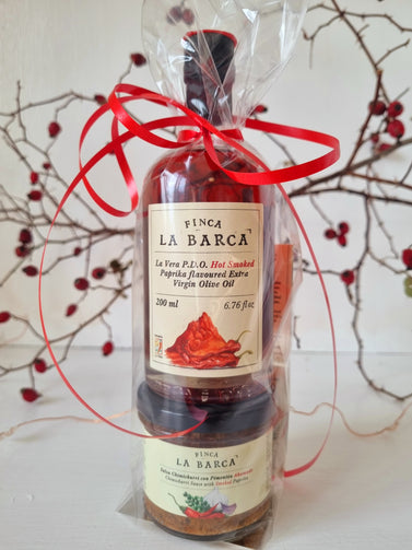 Spicy Oil Christmas Gift Set from Finca La Barca. La Vera Hot Smoked Paprika Extra Virgin Olive Oil wit Chimichurri Salsa. 