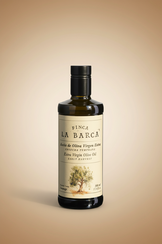 Coupage early harvest extra vigin olive oil from Spain from producers Finca La Barca. Blend of Arbequina, Cornezuelo, Cacerena,Manzalilla Olives in Extramadura