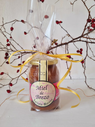 Miel de Brezo Heather Honey from Guadaljara Spain in sleeve with ribbon
